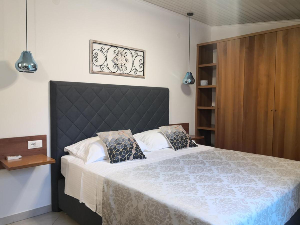 Private Oasis-Villa Sandina Split Bagian luar foto