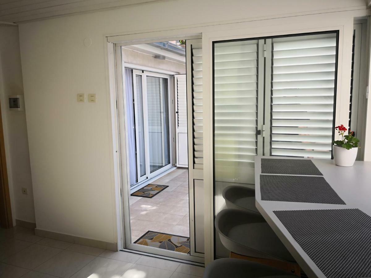 Private Oasis-Villa Sandina Split Bagian luar foto