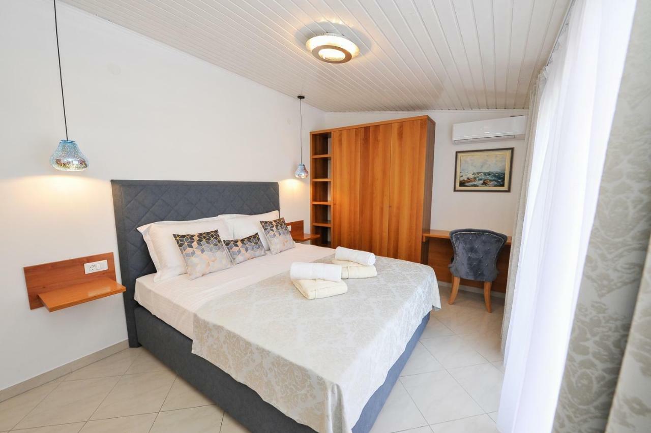 Private Oasis-Villa Sandina Split Bagian luar foto
